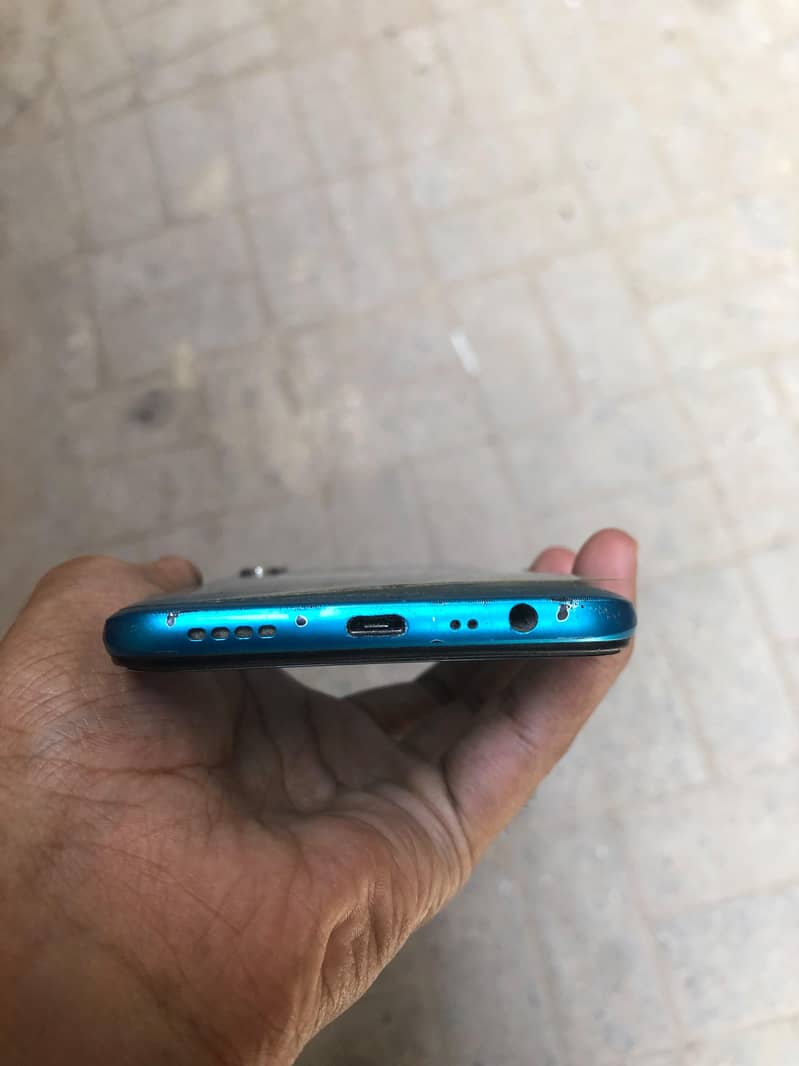 Realme 5i 1