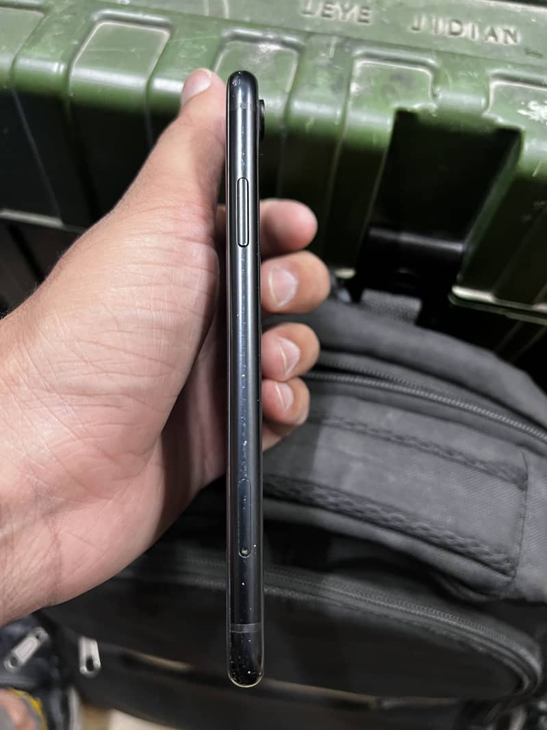 Apple iPhone XR 5