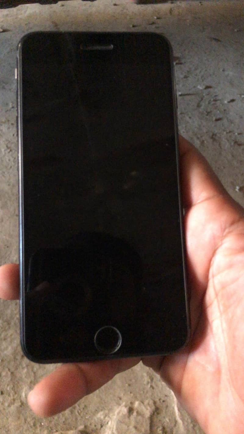 Apple iPhone 7+ 3
