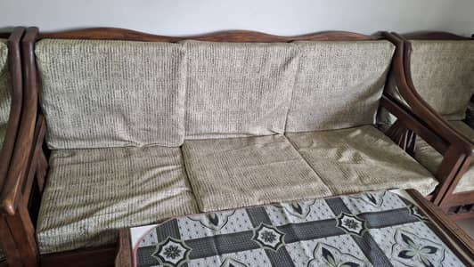 5 seater sofa with table