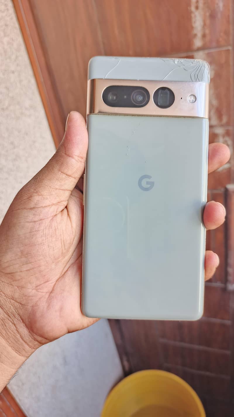 Google Pixel 7 Pro 2