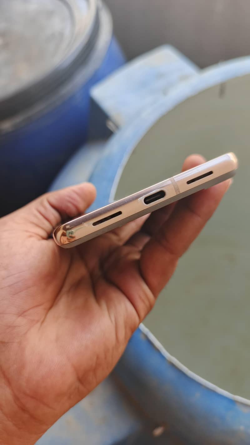 Google Pixel 7 Pro 4