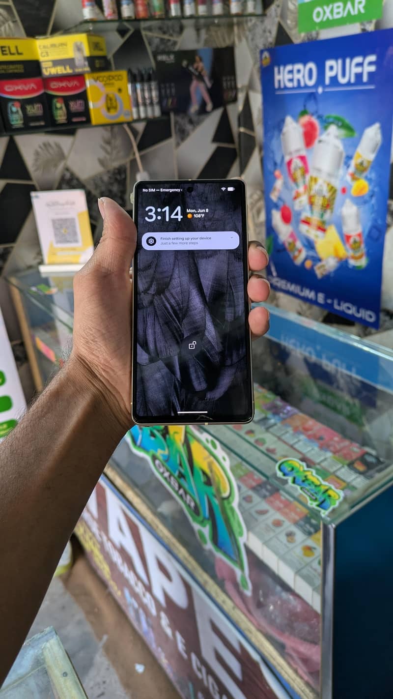 Google Pixel 7 4