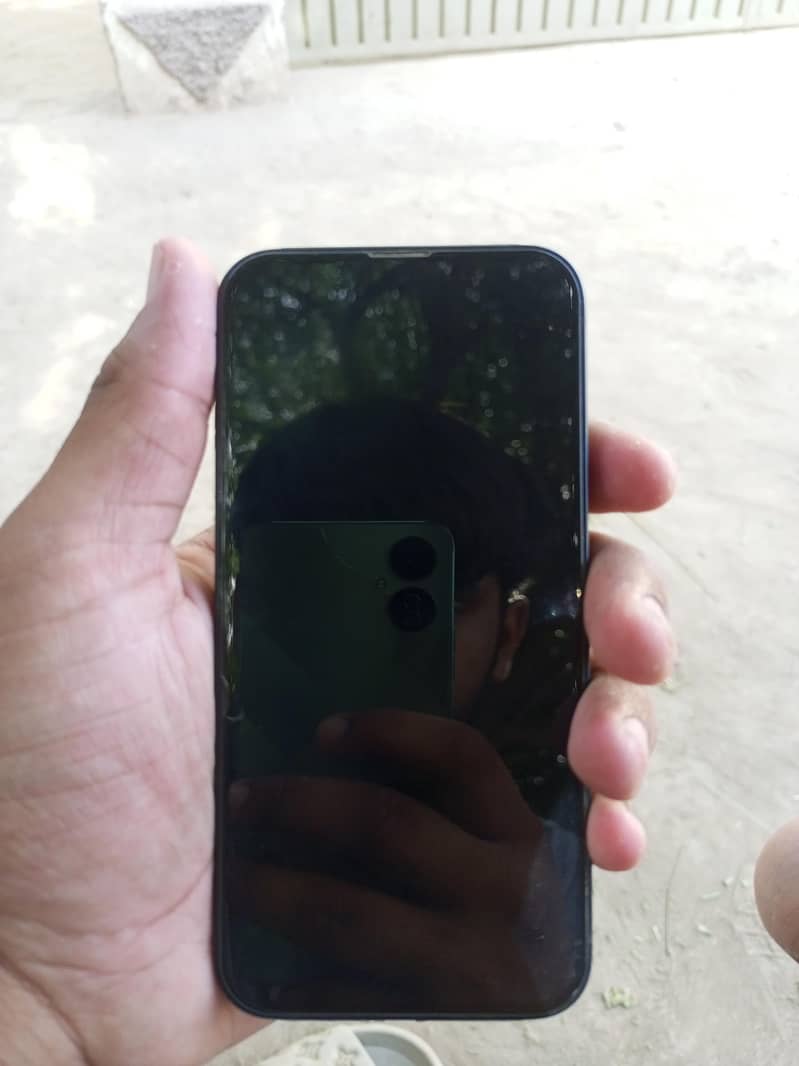 Apple iPhone 13 1