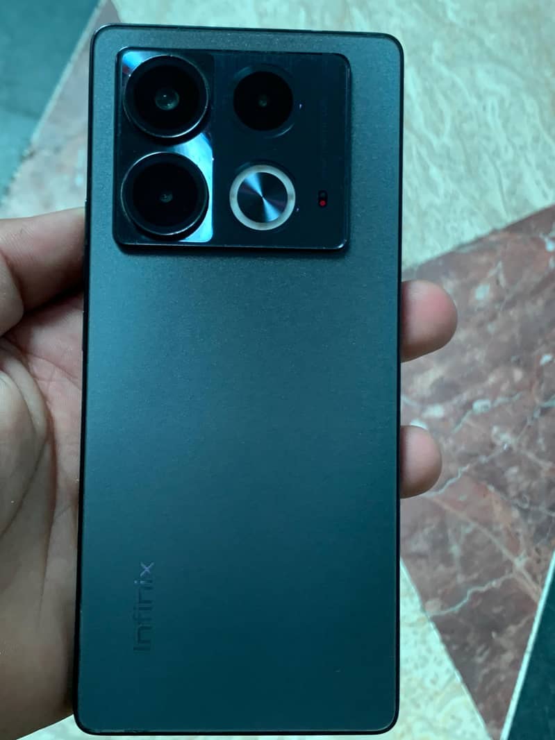 Infinix Note 40 0