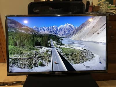 TCL 32 Inch Smart Android TV HDR 10 supported