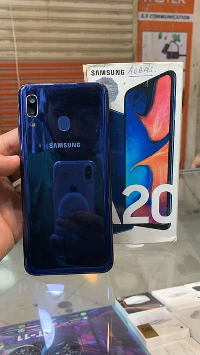 Samsung Mobile A20