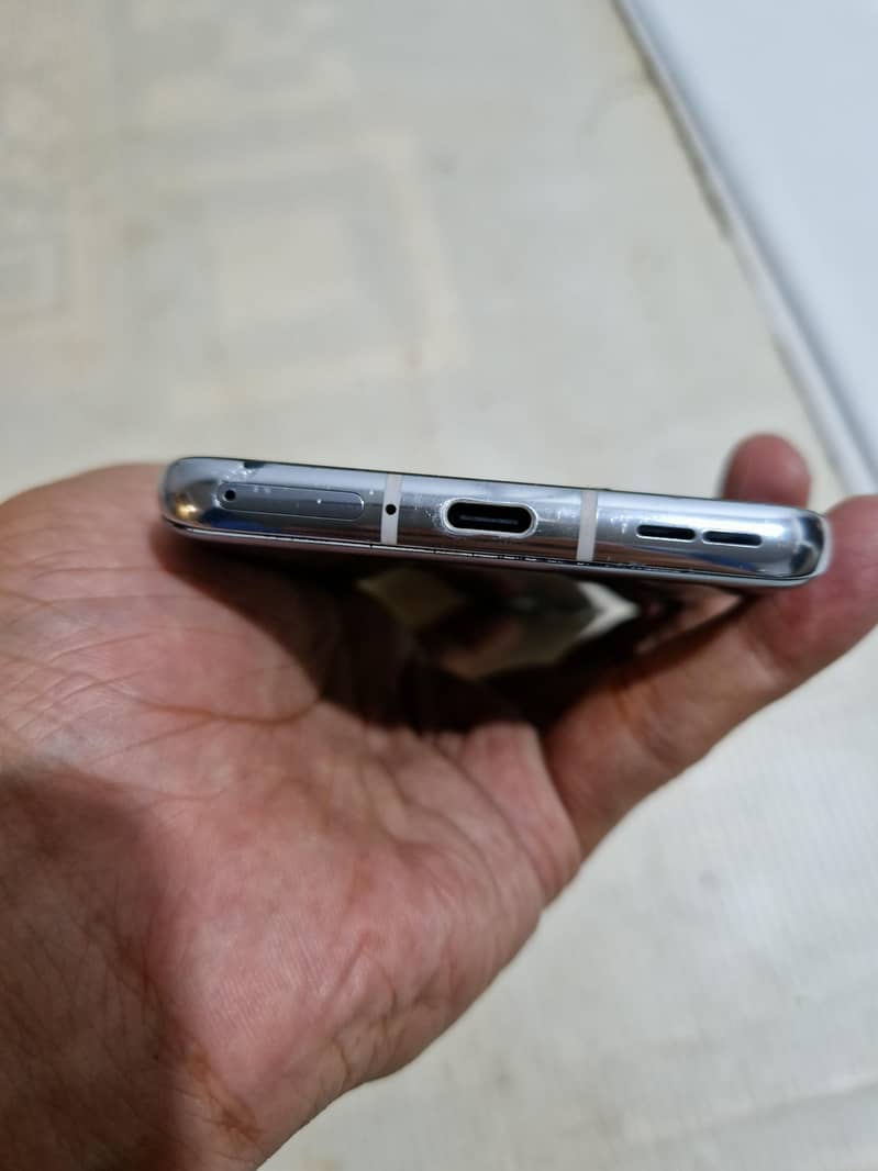 One Plus 9 Pro 1