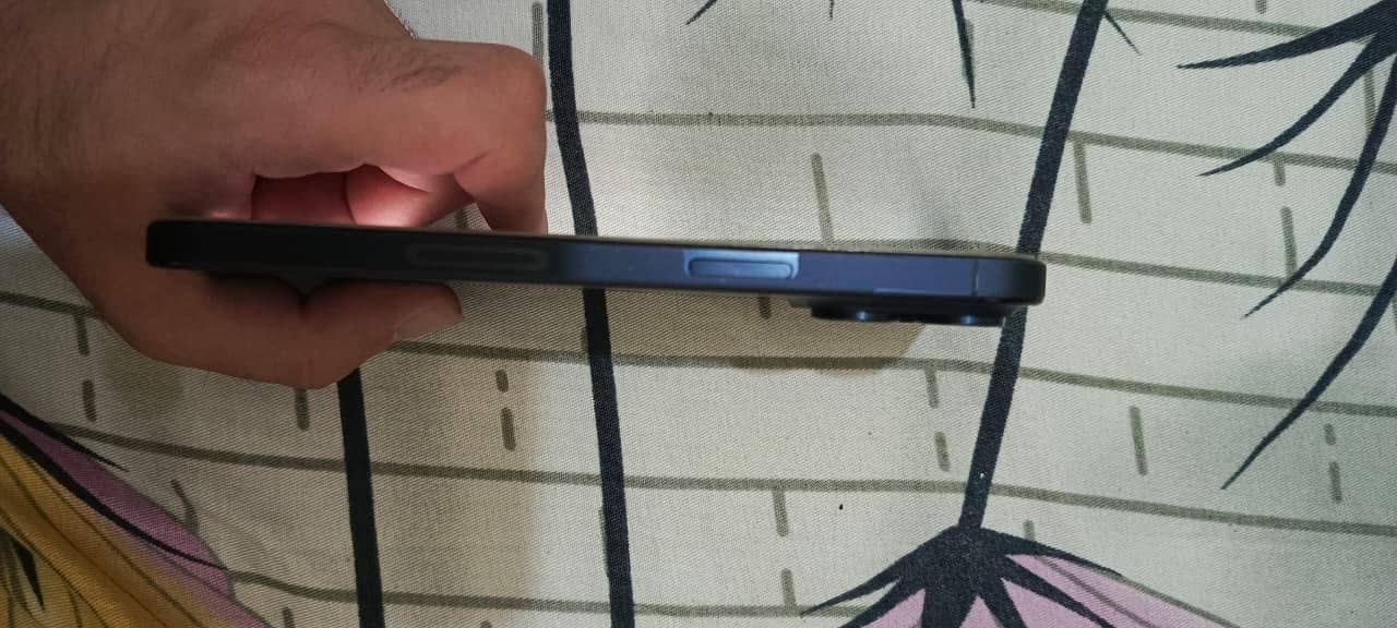 Apple iPhone 15 plus 5