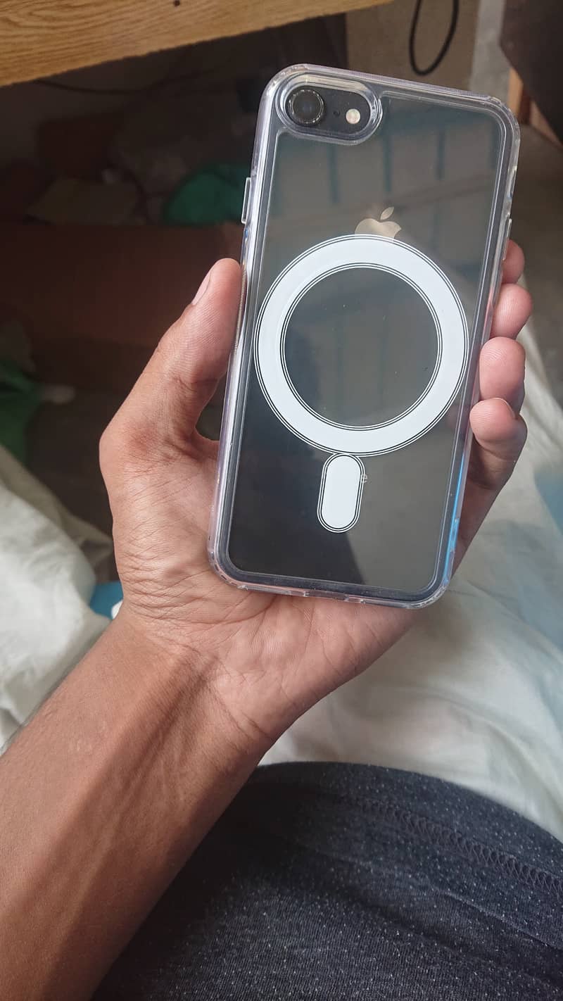 Apple iPhone 8 4