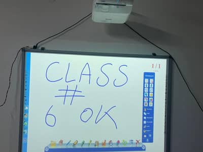 886" Smart Touch Board | Epson EB-685W Projector