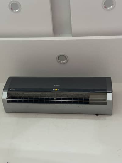 Gree ac 1.5 ton available for sale board need to change cost 35k