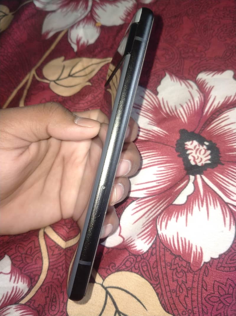 Google pixel 6a 4