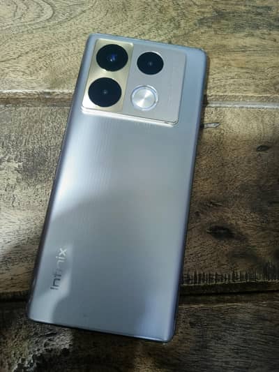 Infinix Note 40 Pro