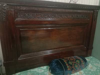 bed drsng side table r shukas for sale
