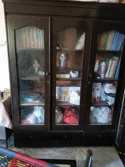crockery cabinat