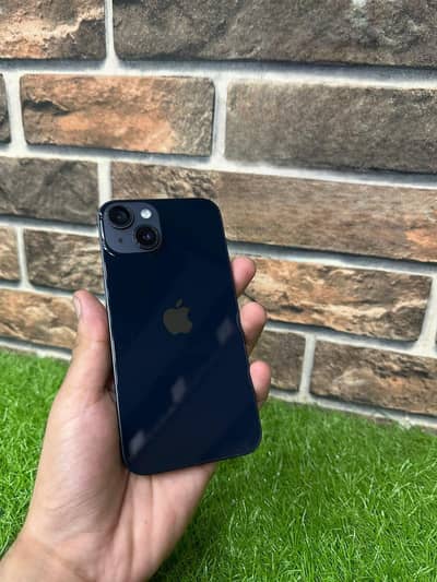 Apple iPhone 14