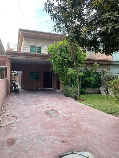 1 KANAL SOLID CONSTRUCTION HOUSE VERY CHEAP PRICE FOR SALE IN DHA PHASE 1