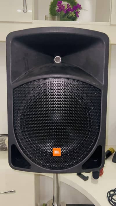 1 Pair Jbl Orignal Monitors/Masjid Speaker With 1 Pair Speaker Stands