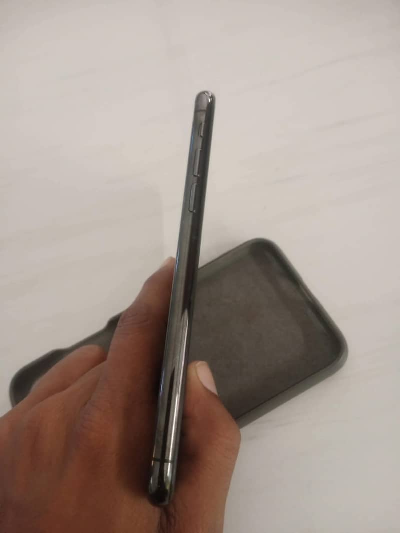 Apple iPhone X 7