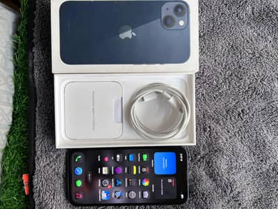 Apple iPhone 13