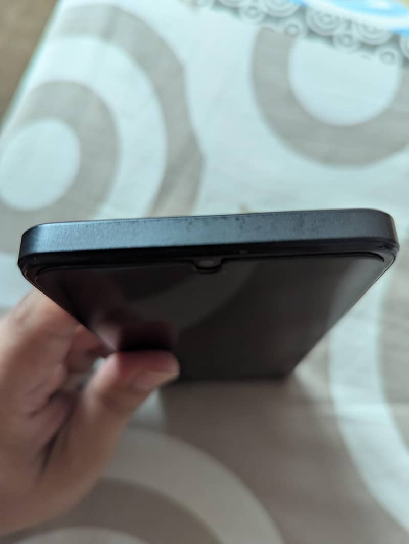 Realme C51 4