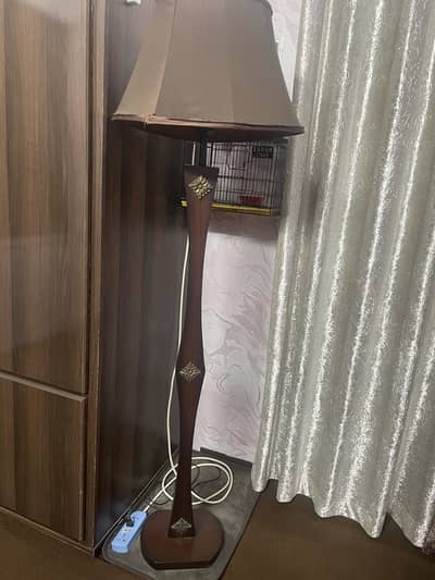 Floor lamp