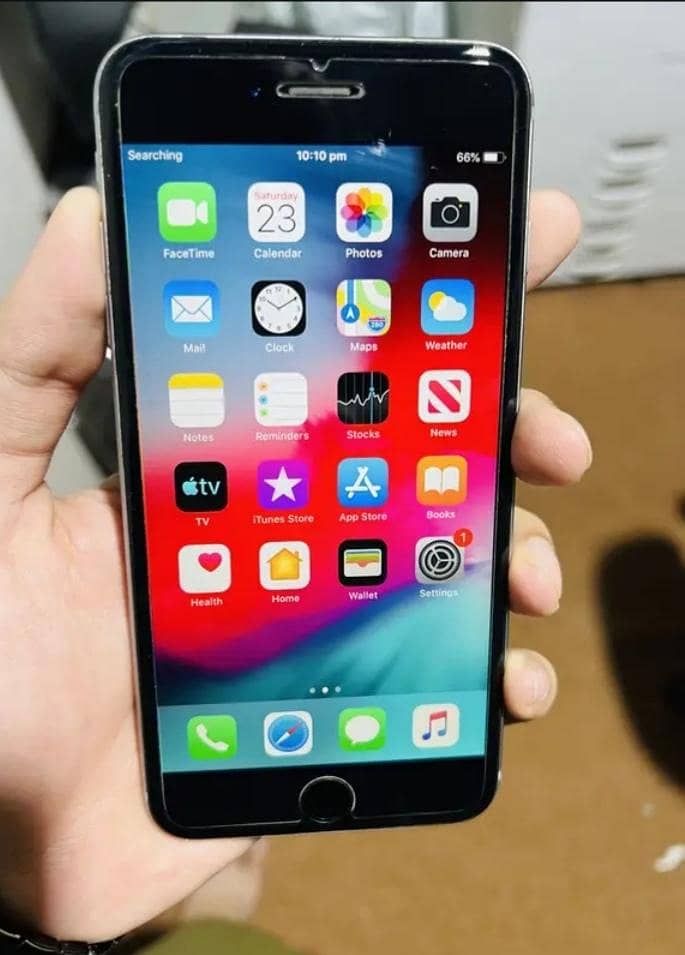Apple iPhone 6 Plus 1