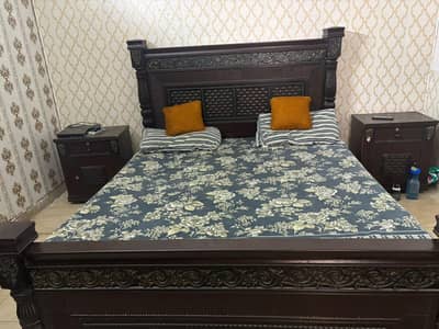 King Sized Bed With two Side Tables and Dressing in good condition