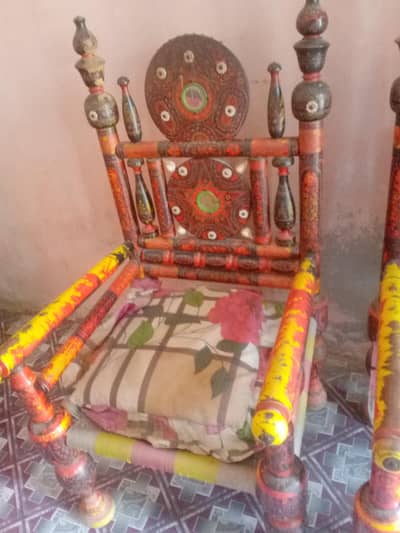 2 chairs for sale urgent