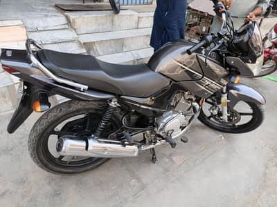 YaMahA YbR 125 cc
