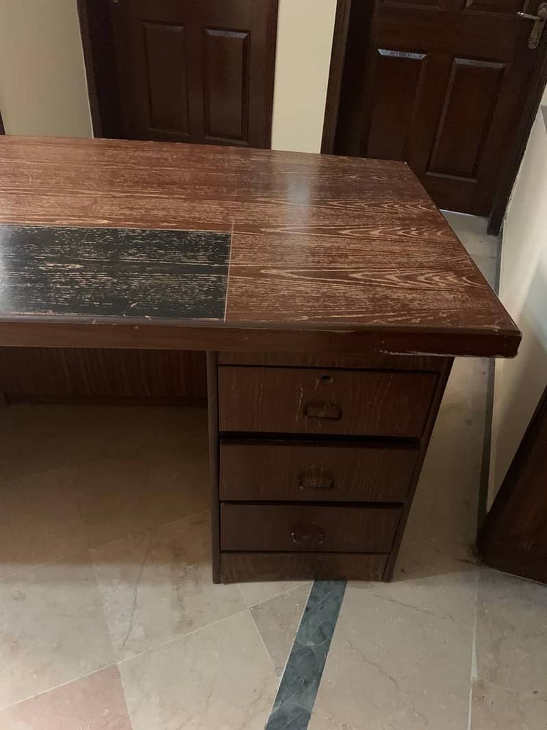 Office Table 3