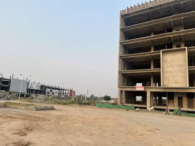 5 Marla Commercial Plots For Sale In Instalments And Cash Payments.