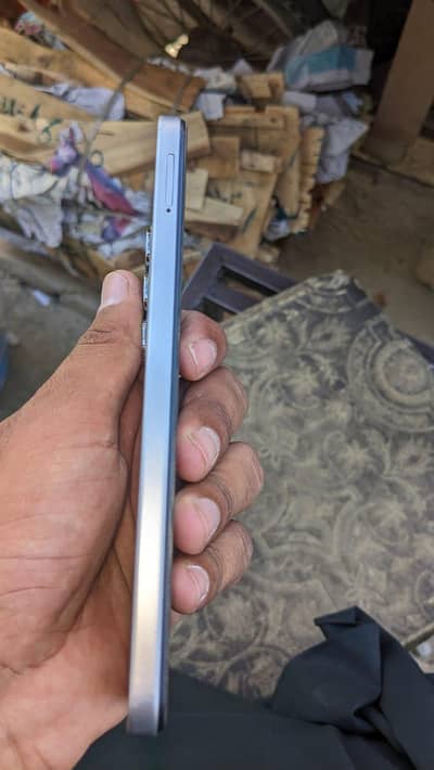 Infinix Hot60i
