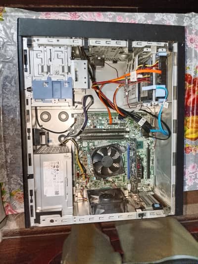 Intel Xeon 6th Gen E3 1225 V5
