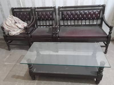 Sofa set with table.