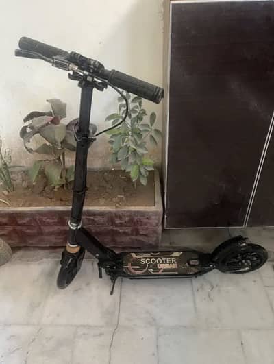 Foldable kids scooty