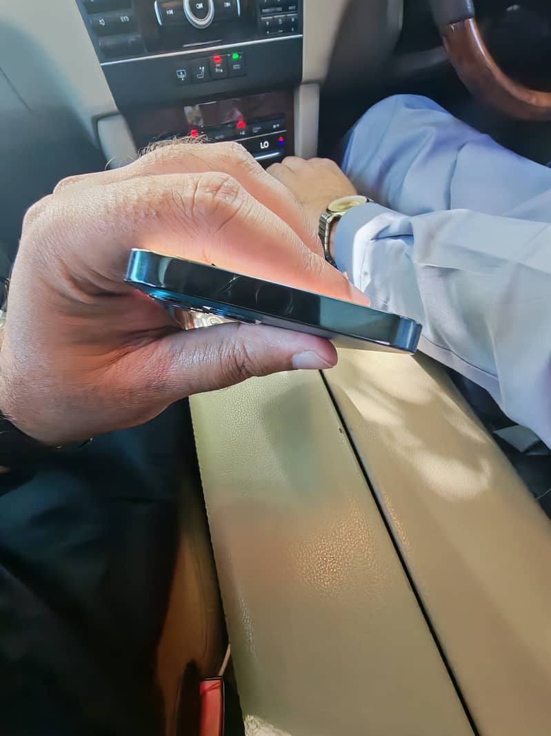 Apple iPhone 12 Pro 3