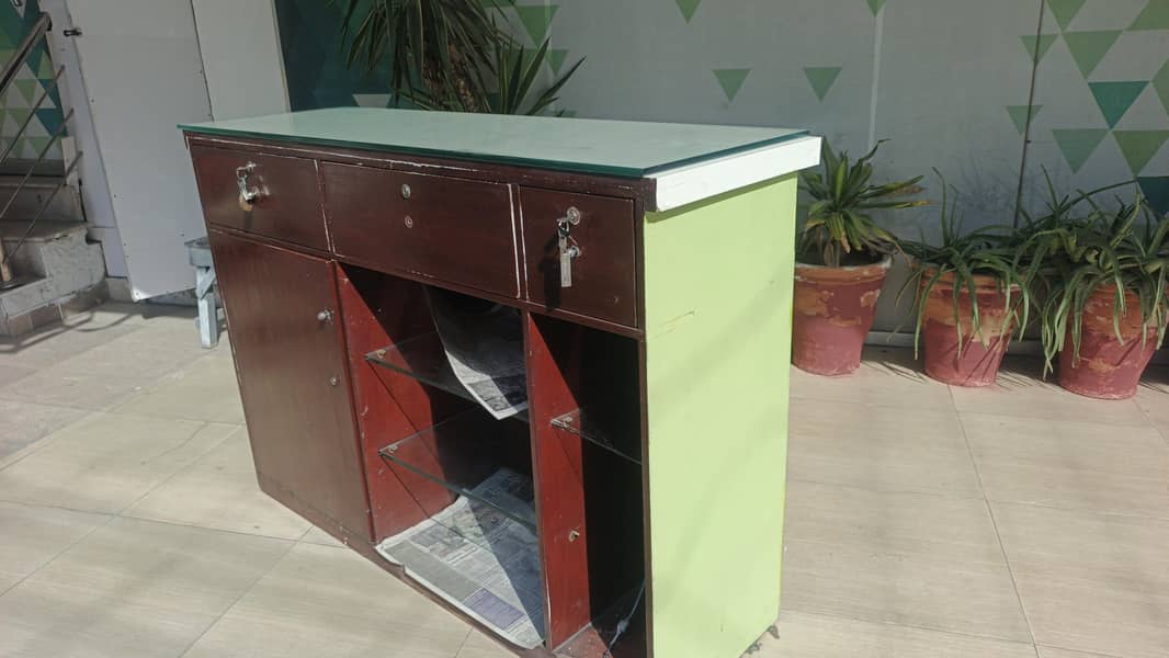 office reception table 1