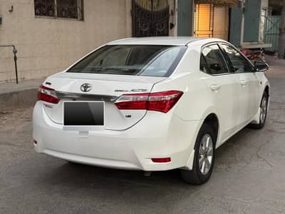 Toyota Corolla Altis Automatic 1.6 2015