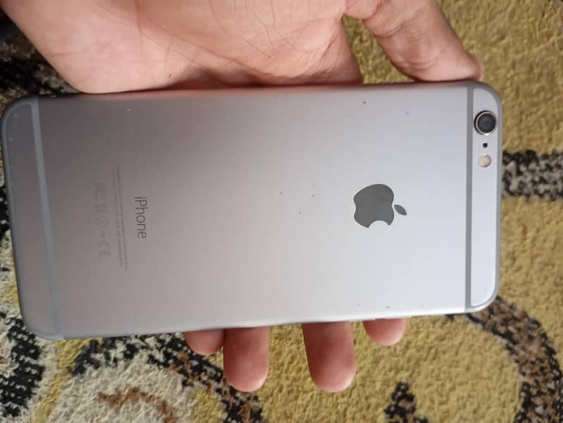 Apple iPhone 6 Plus 3