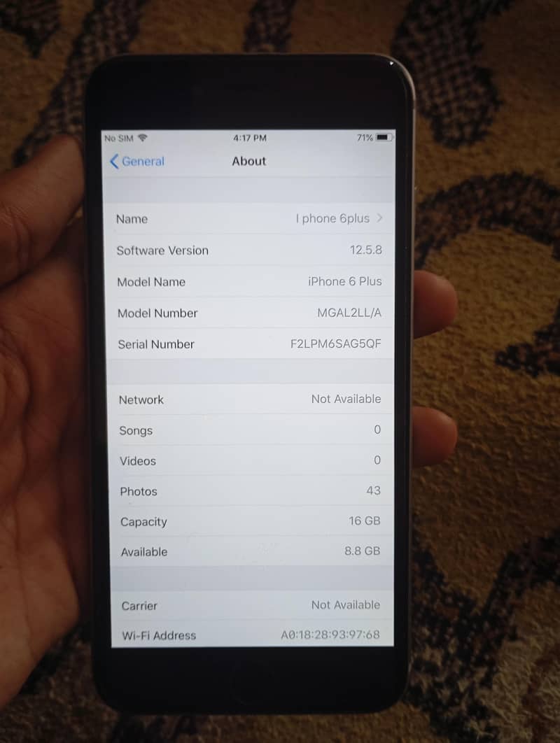 Apple iPhone 6 Plus 4