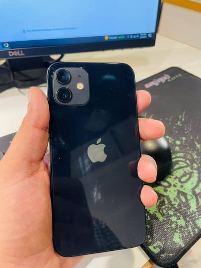 Apple iPhone 12