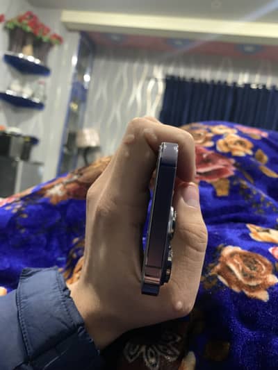Apple iPhone 14 Pro jv
