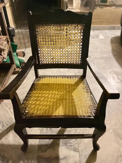 I want to sale this chair made of pure wood