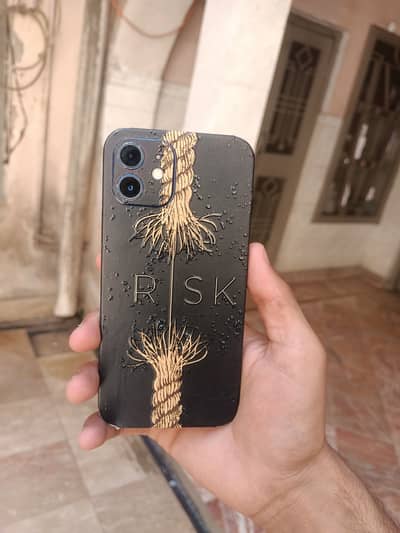Apple iPhone 12 Read details in description