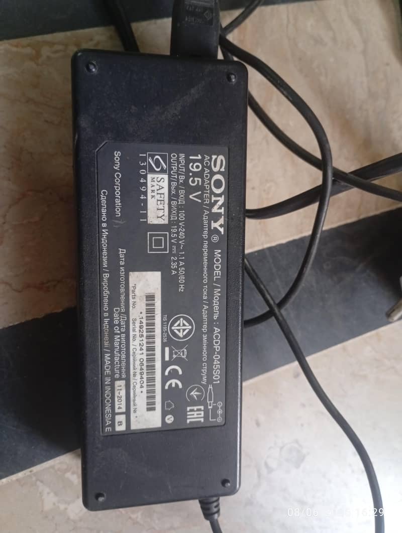 32" sony 2