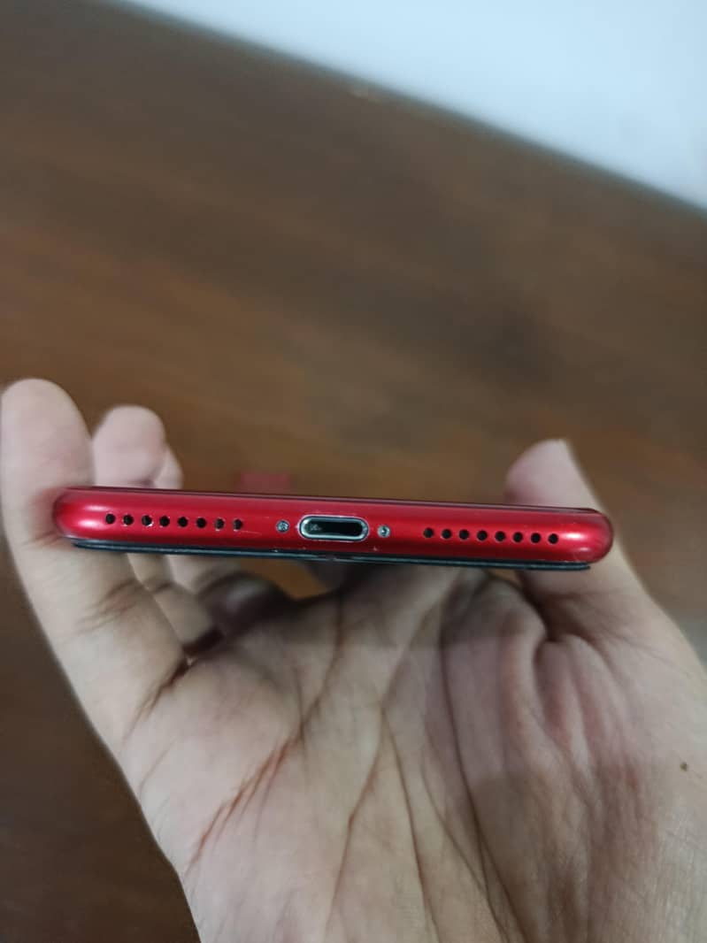 Apple iPhone 8 Plus 4