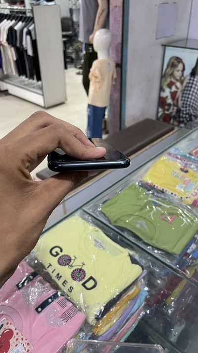 Apple iPhone XR