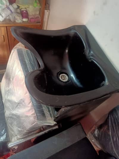 shampoo unit unused
